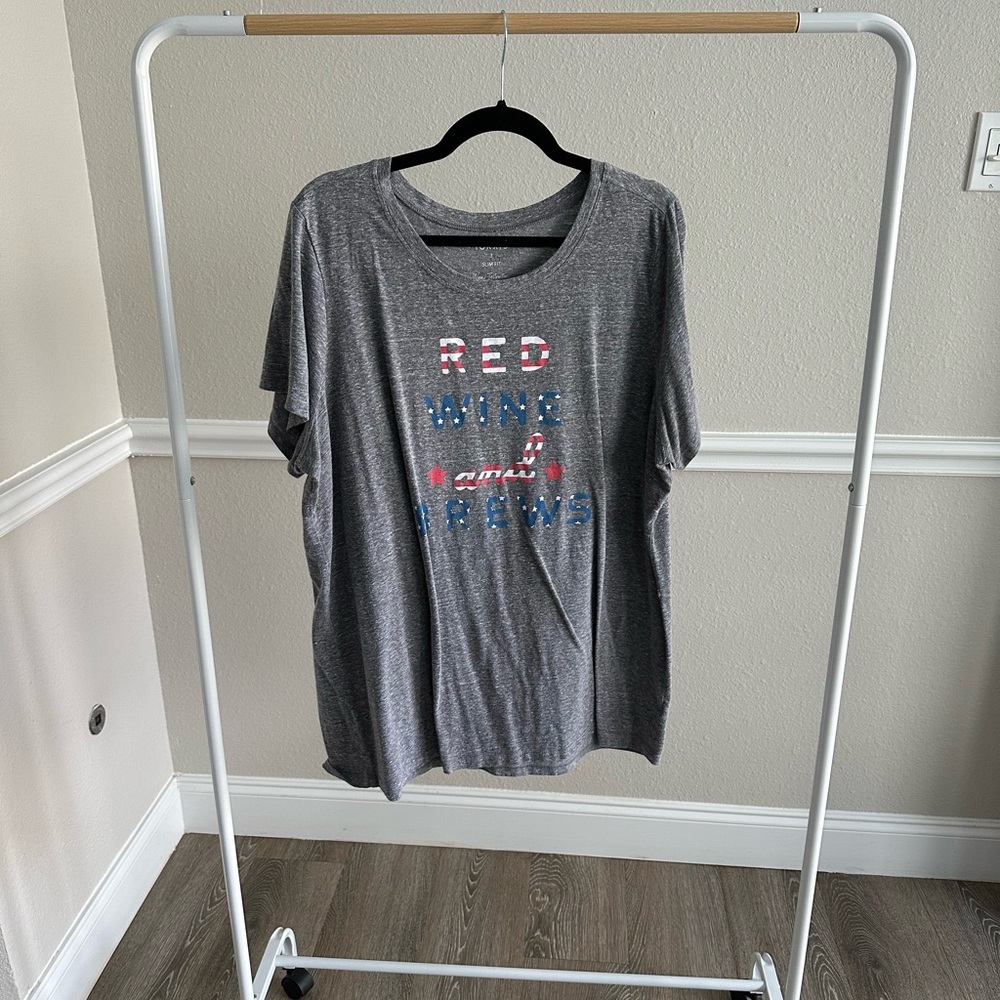 Torrid Size 3 (22/24) Gray Short Sleeve Ted Wine and Brews Tee Casual Style